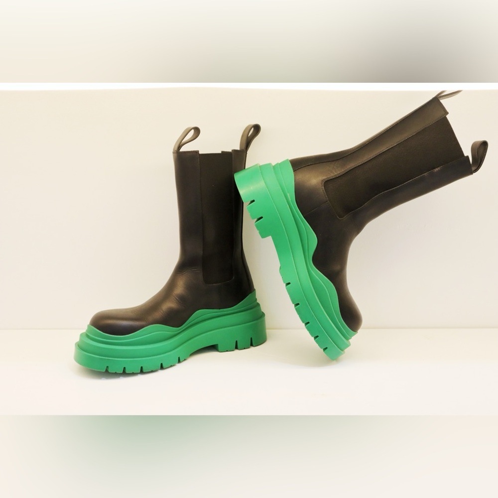 Bottega Veneta Black and Green Winter Boots